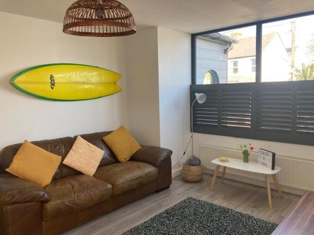The Salt Box- Lovely Refurbished Annexe, Free Parking, Walk To Porth Beach. Saint Columb Minor ภายนอก รูปภาพ